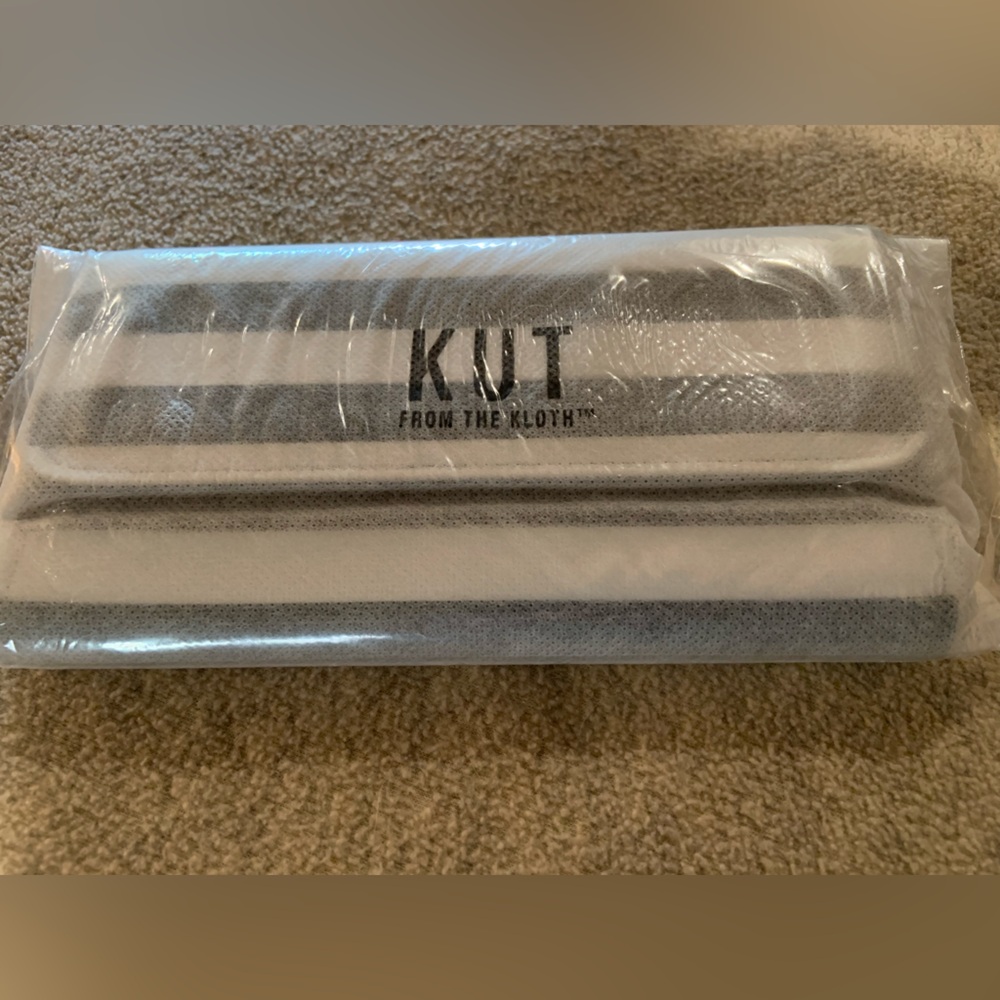 Kut from the Kloth Black and White Striped Wallet